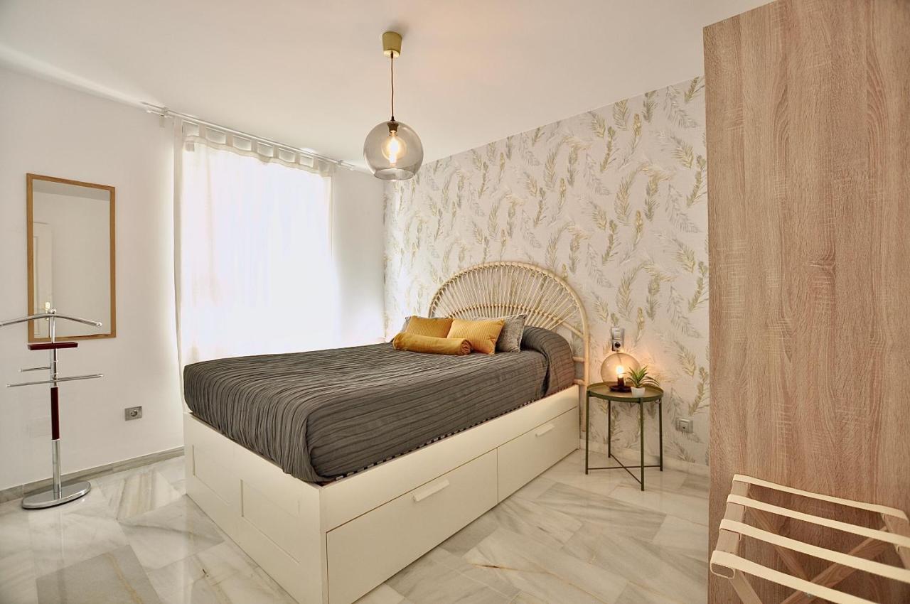 Luminoso Y Coqueto Apartamento Con Jardin Málaga Exterior foto